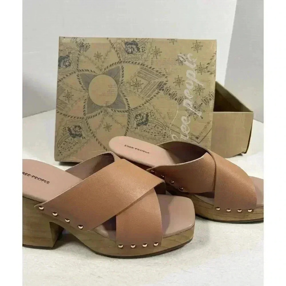 New In Box Free People Mallory Criss Cross Clog Size 9.5 Vachetta Color - Picture 5 of 7